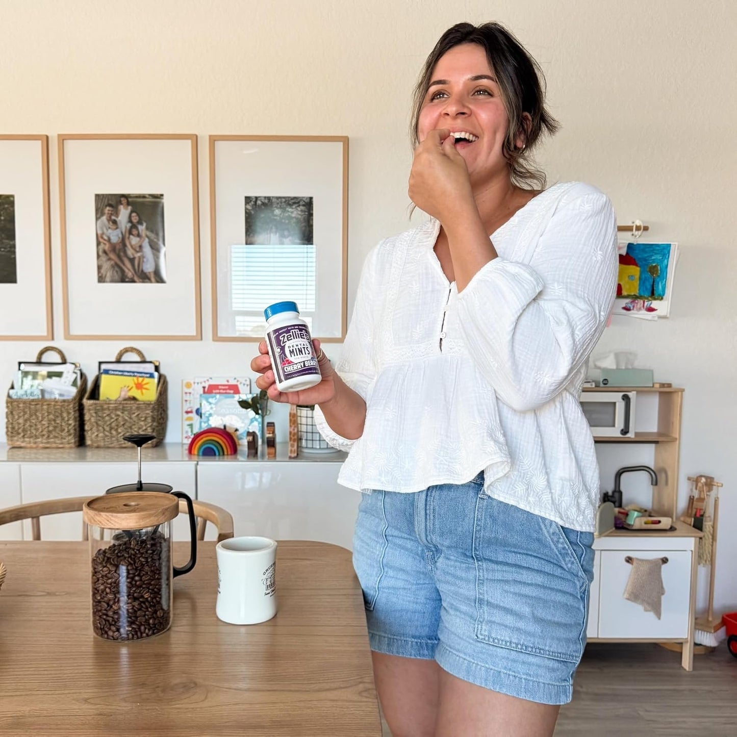 Zellie's | 100% Xylitol Cherry Berry Breath Mints | No Aspartame, Gluten Free, Vegan & Kosher Mints (250 Count - Pack of 1) - USA IMPORT -